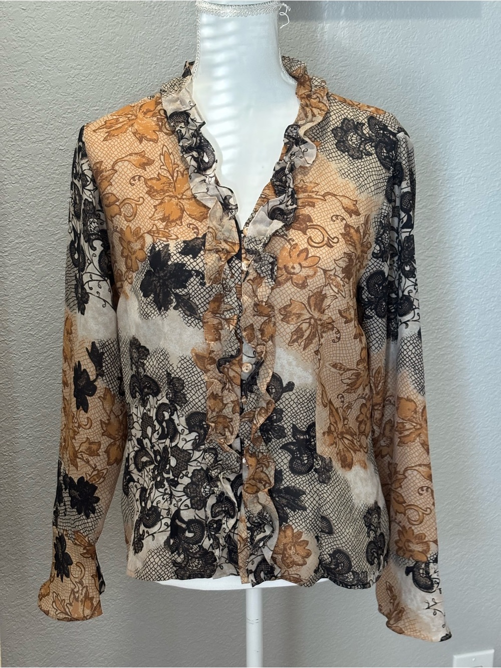 Apostrophe Floral Ruffle Button-Down Blouse in Beige and Black